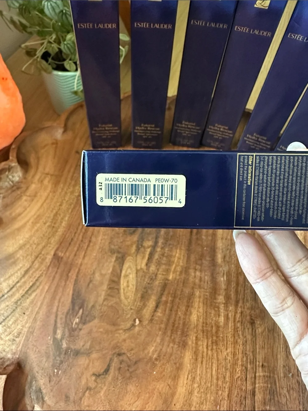 Estee Lauder Futurist Hydra Rescue Moisturizing Makeup 5W2 Rich Caramel